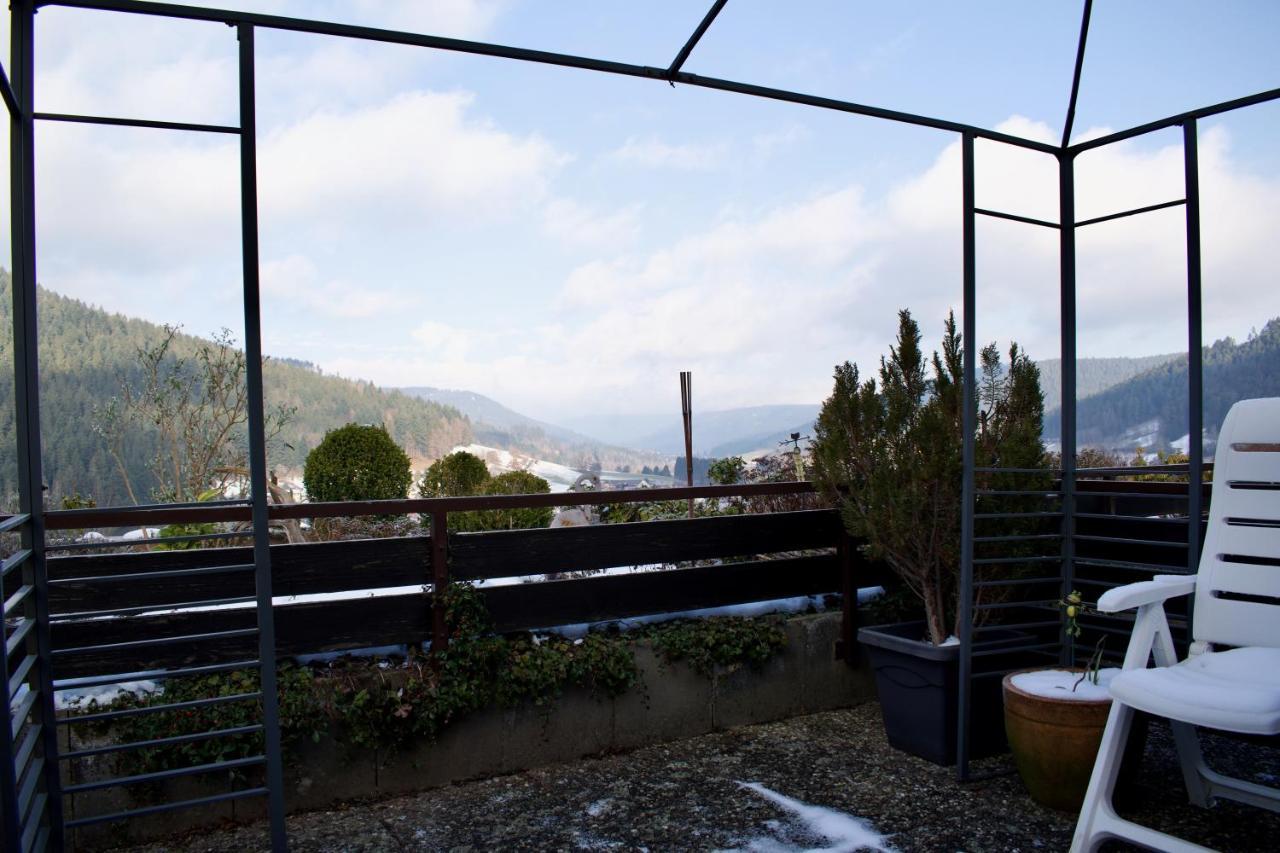 Appartement Mit Herrlicher Aussicht Uebers Murgtal ไบเออร์สบรอนน์ ภายนอก รูปภาพ